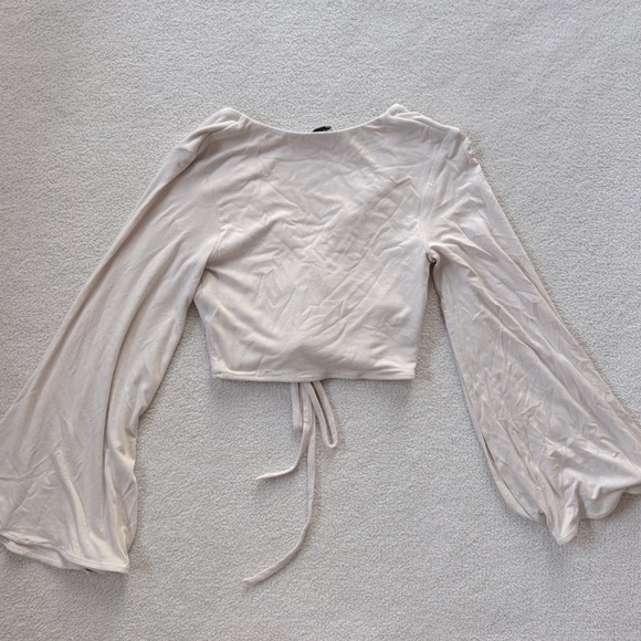 ***BRAND NEW*** SKY Ayama Long Sleeve Crop Top - Picture 6 of 7